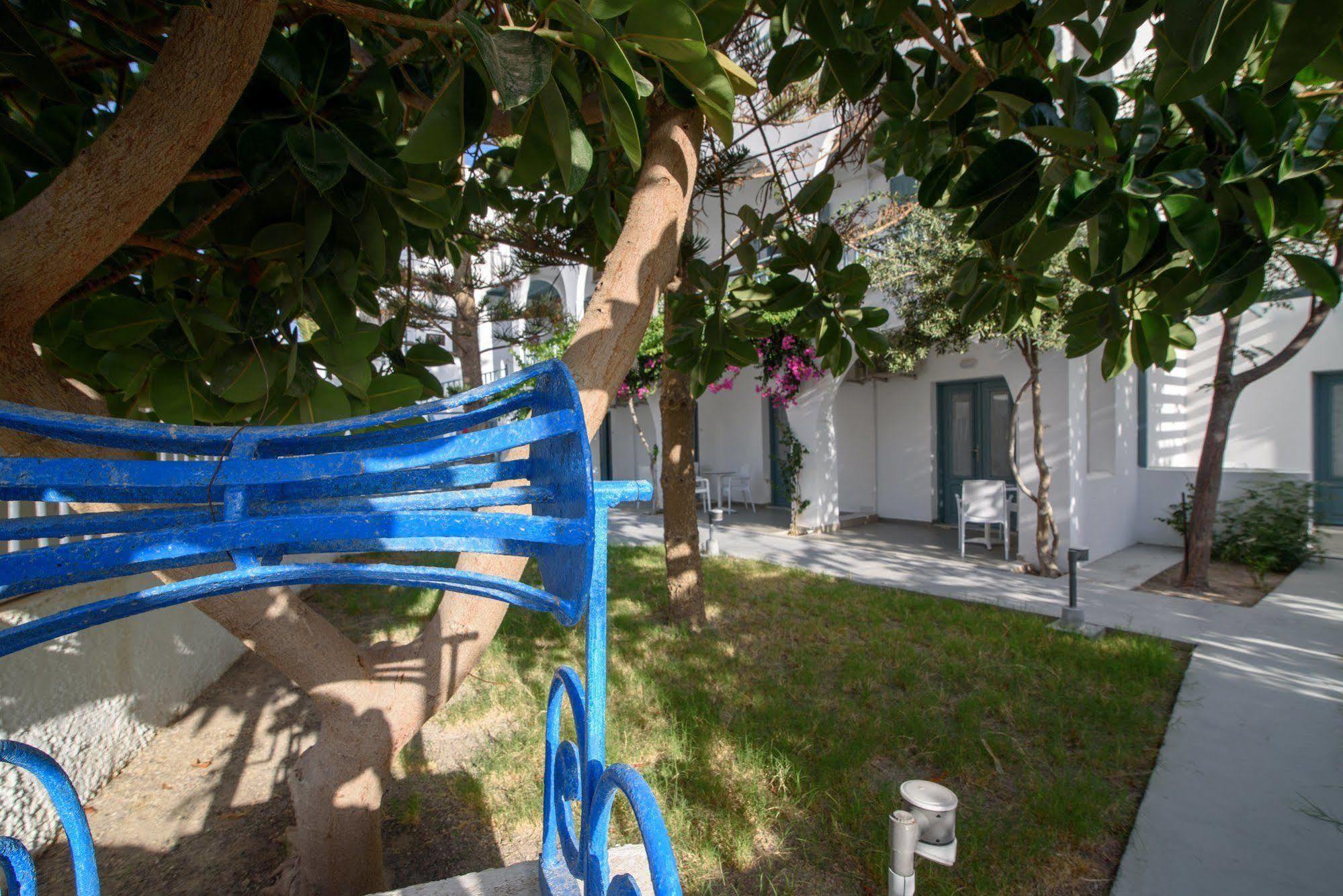 Iris Boutique Hotel Камари Экстерьер фото
