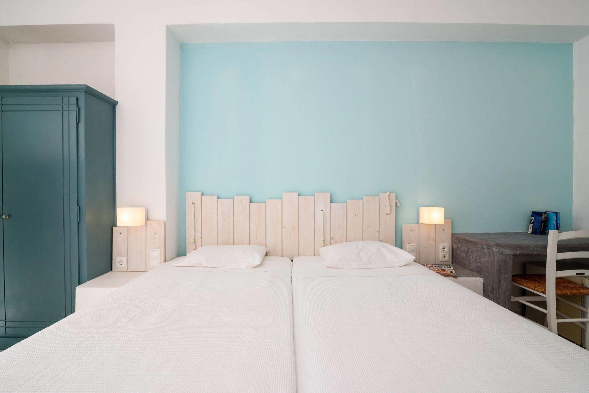 Iris Boutique Hotel Камари Экстерьер фото